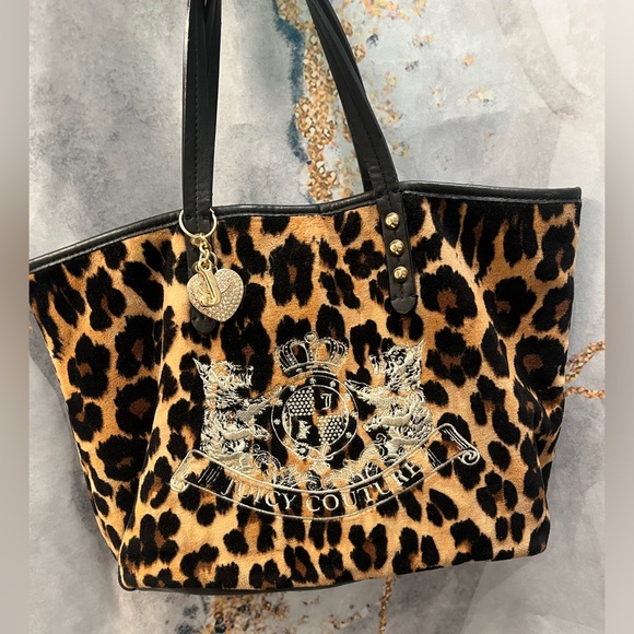Juicy Couture Pammy Leopard Velour Bag - Picture 4 of 13